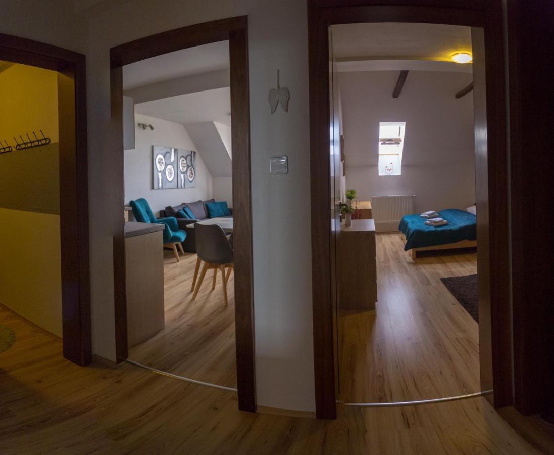Apartman Angel Vel'ka Lomnica Eksteriør billede